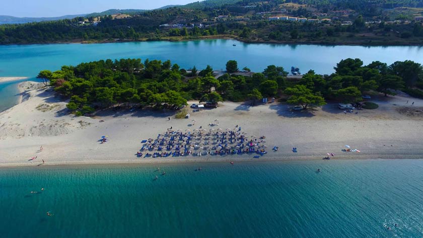 Glarokavos_beach_Port_marina_hotel.jpg