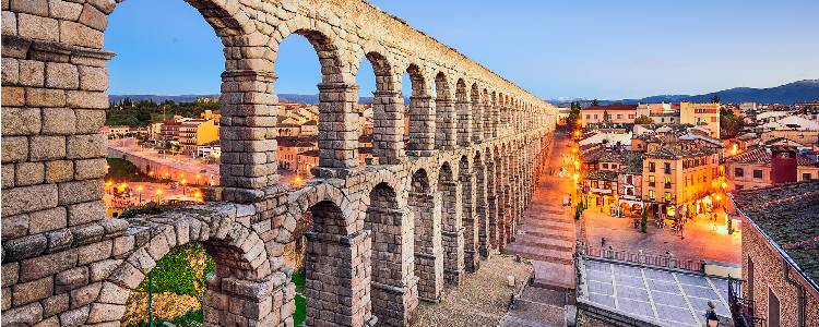Akuadukti Romak ne Segovia